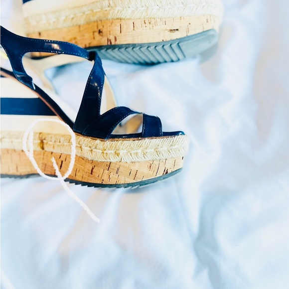 Prada - Picture 5 of 10